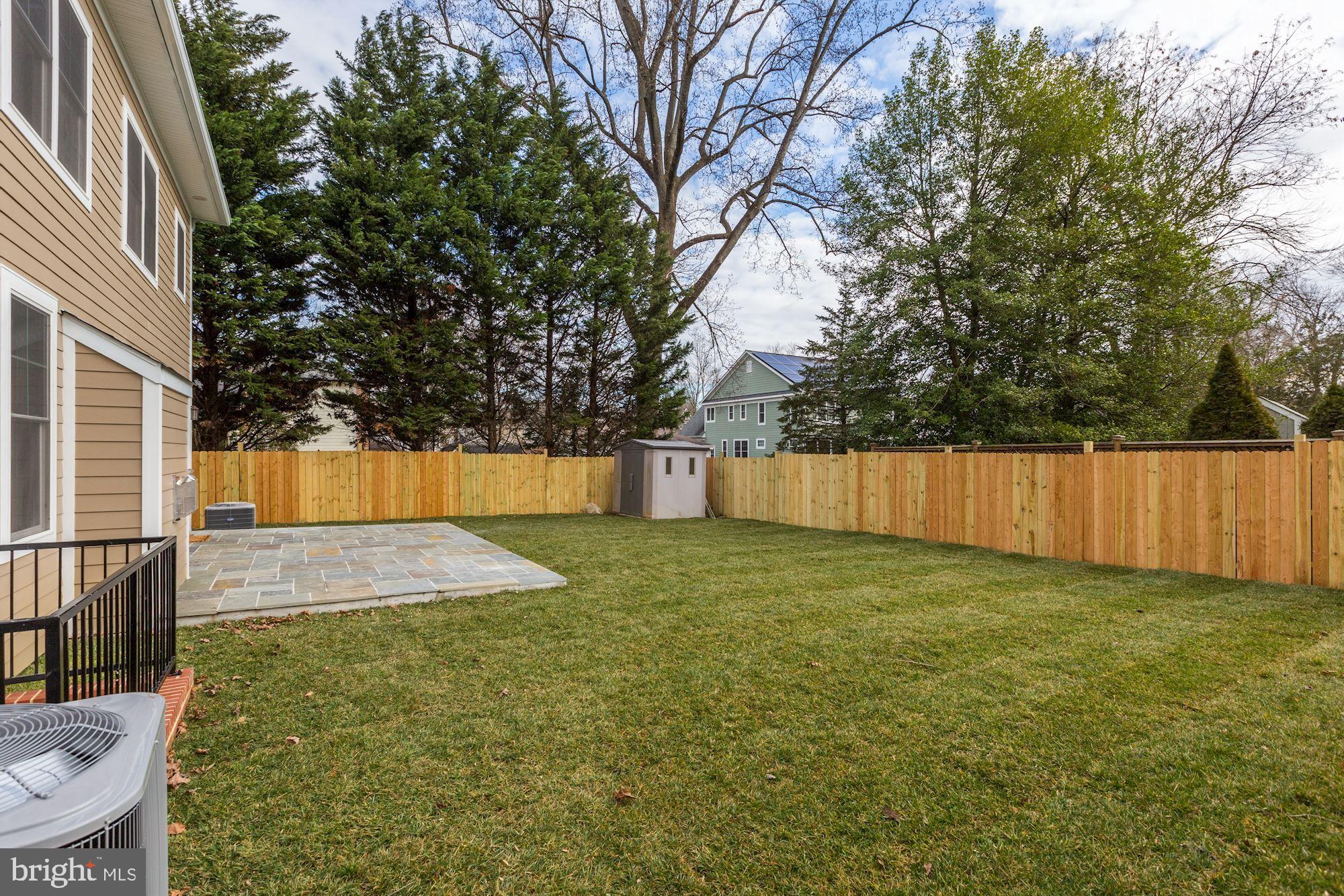 KENSINGTON ESTATES - Residential