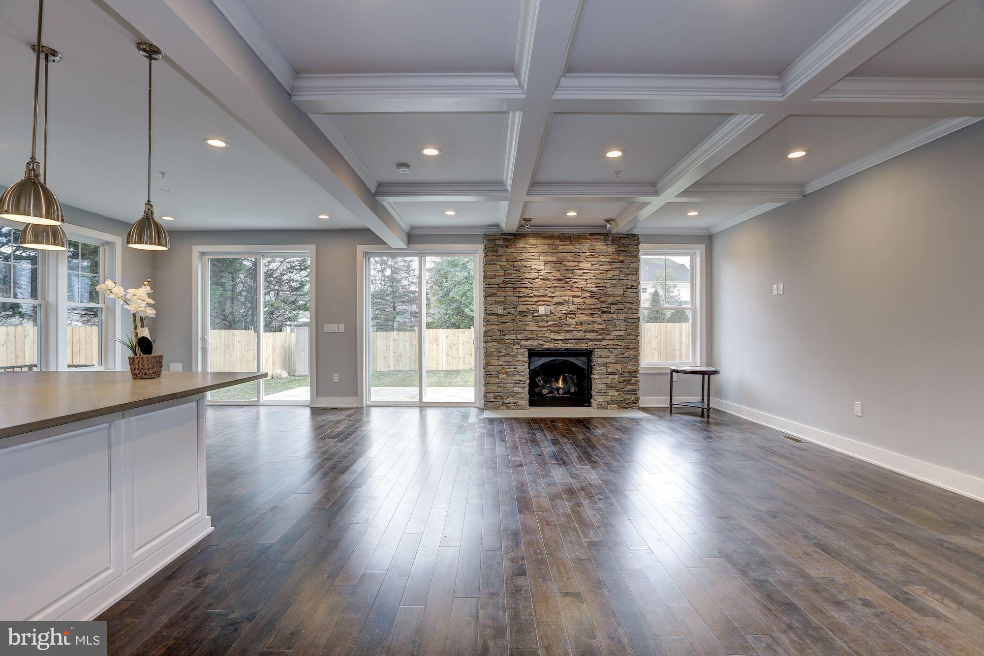 KENSINGTON ESTATES - Residential