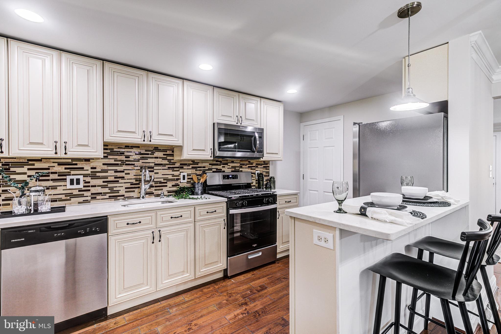 CEDONIA - Residential