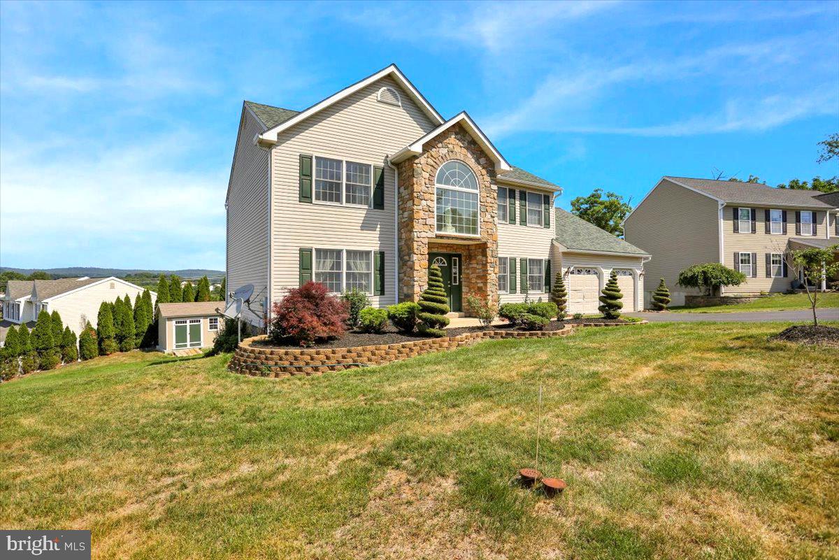 72 SAWGRASS DRIVE