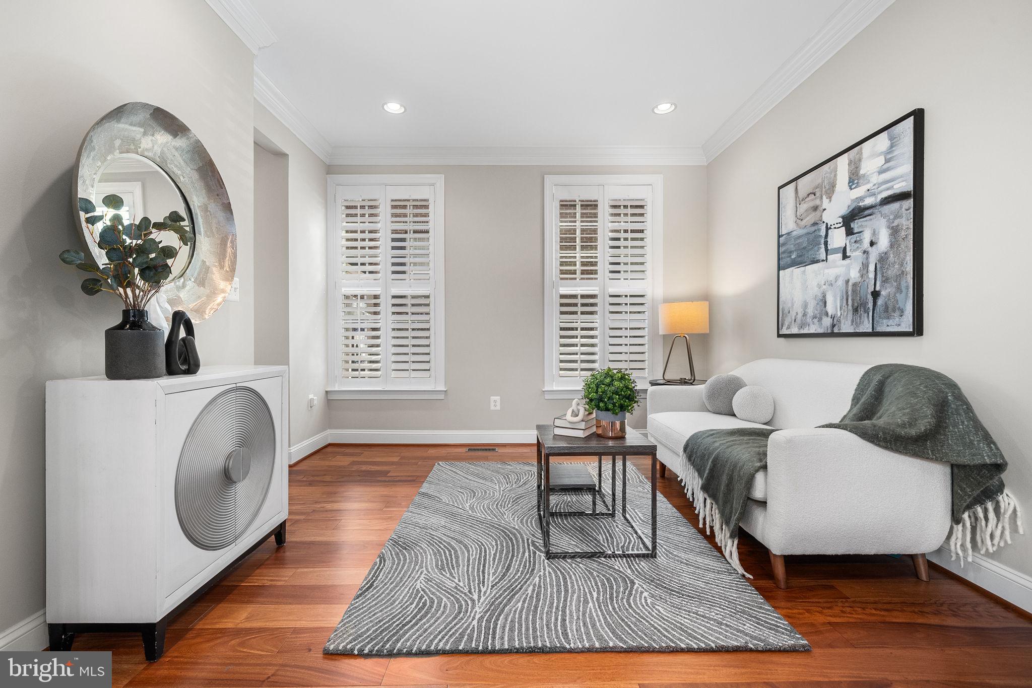 MADISON MEWS - Residential