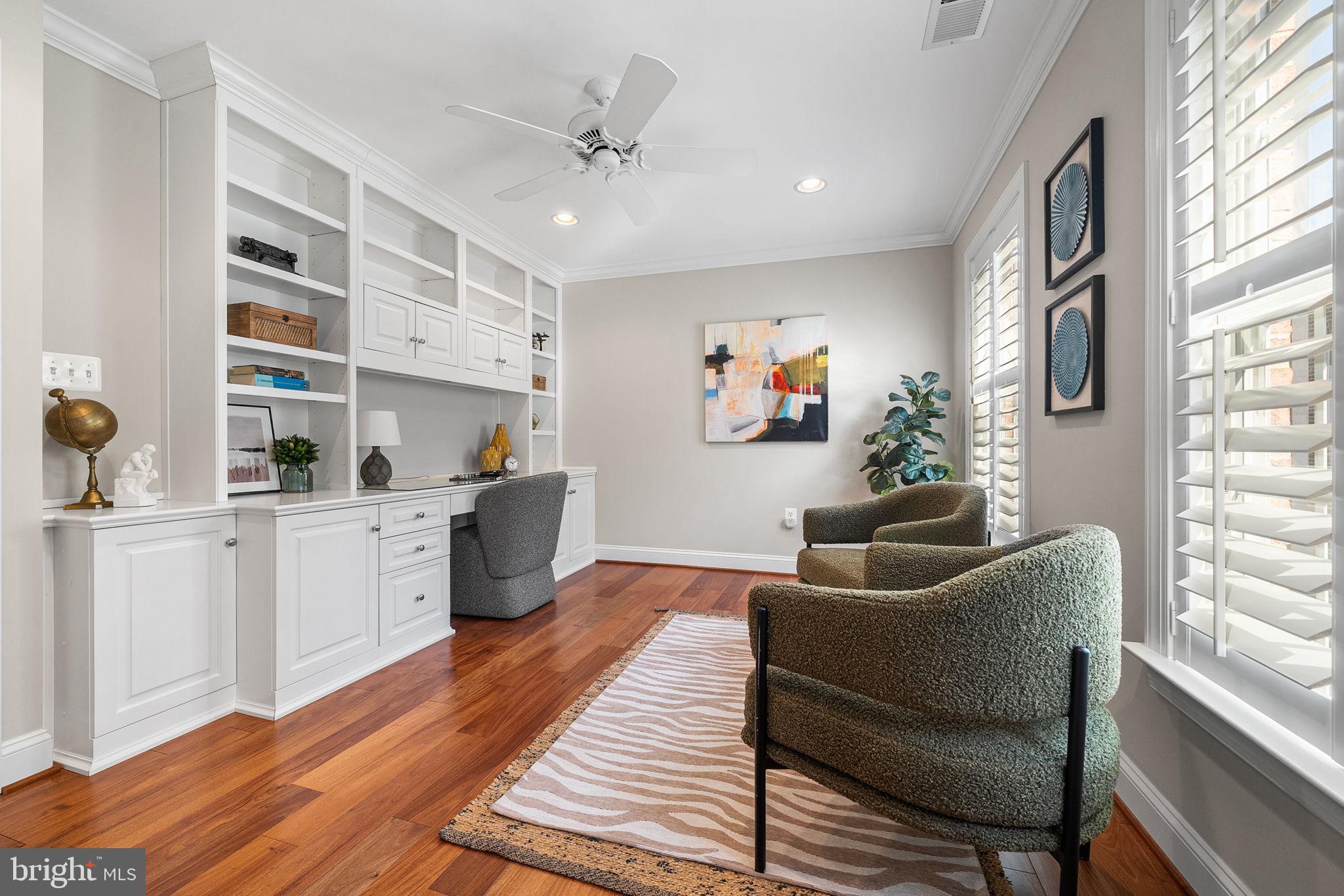 MADISON MEWS - Residential