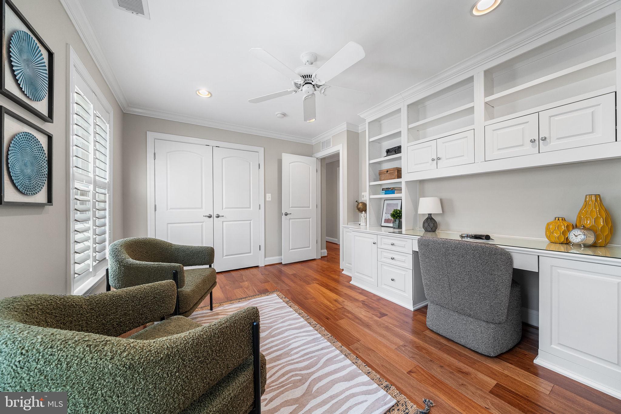 MADISON MEWS - Residential