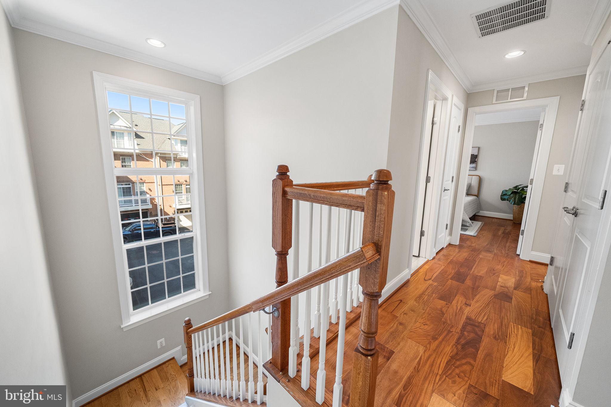 MADISON MEWS - Residential