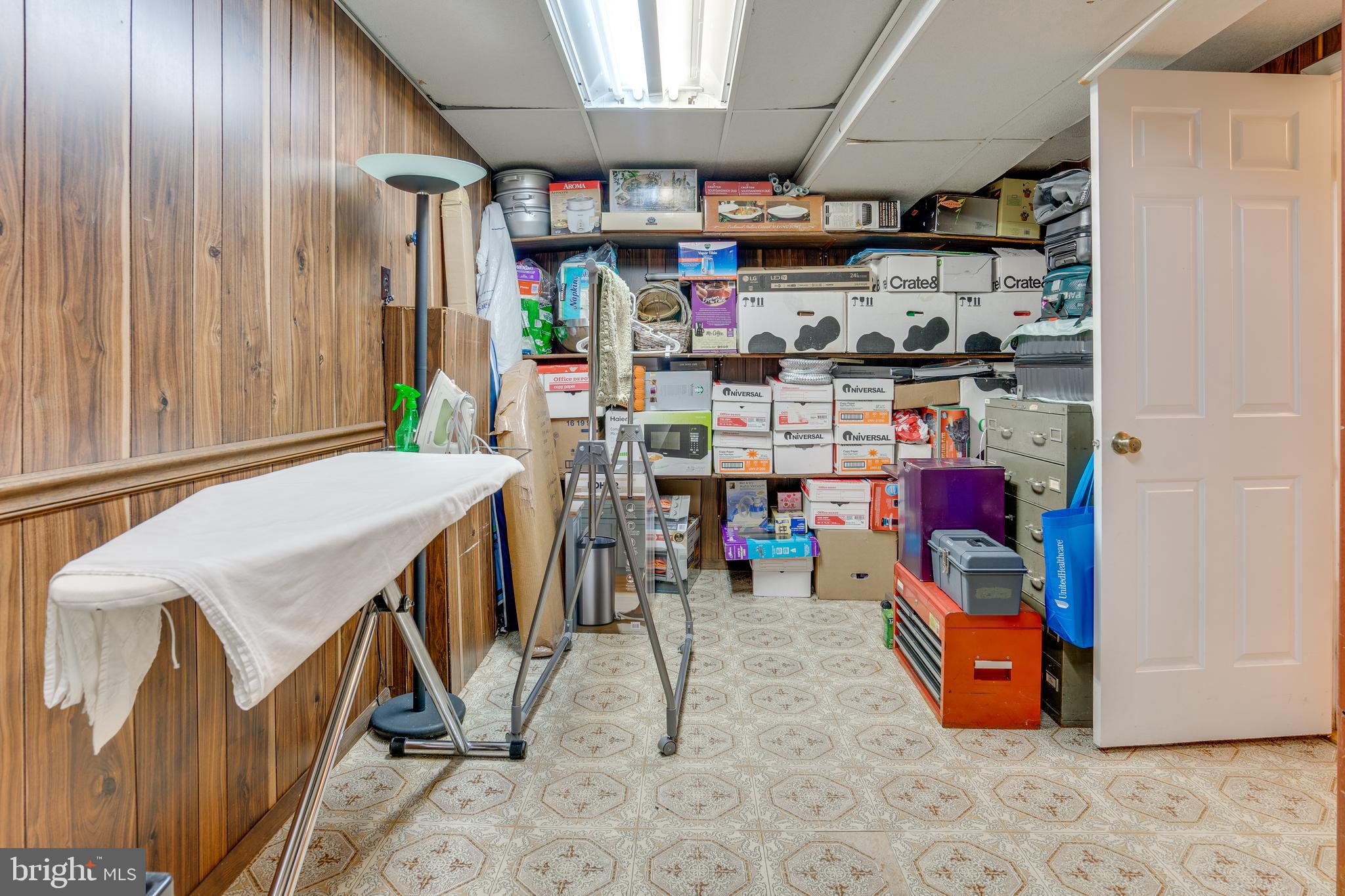 BURKE VILLAGE - Residential