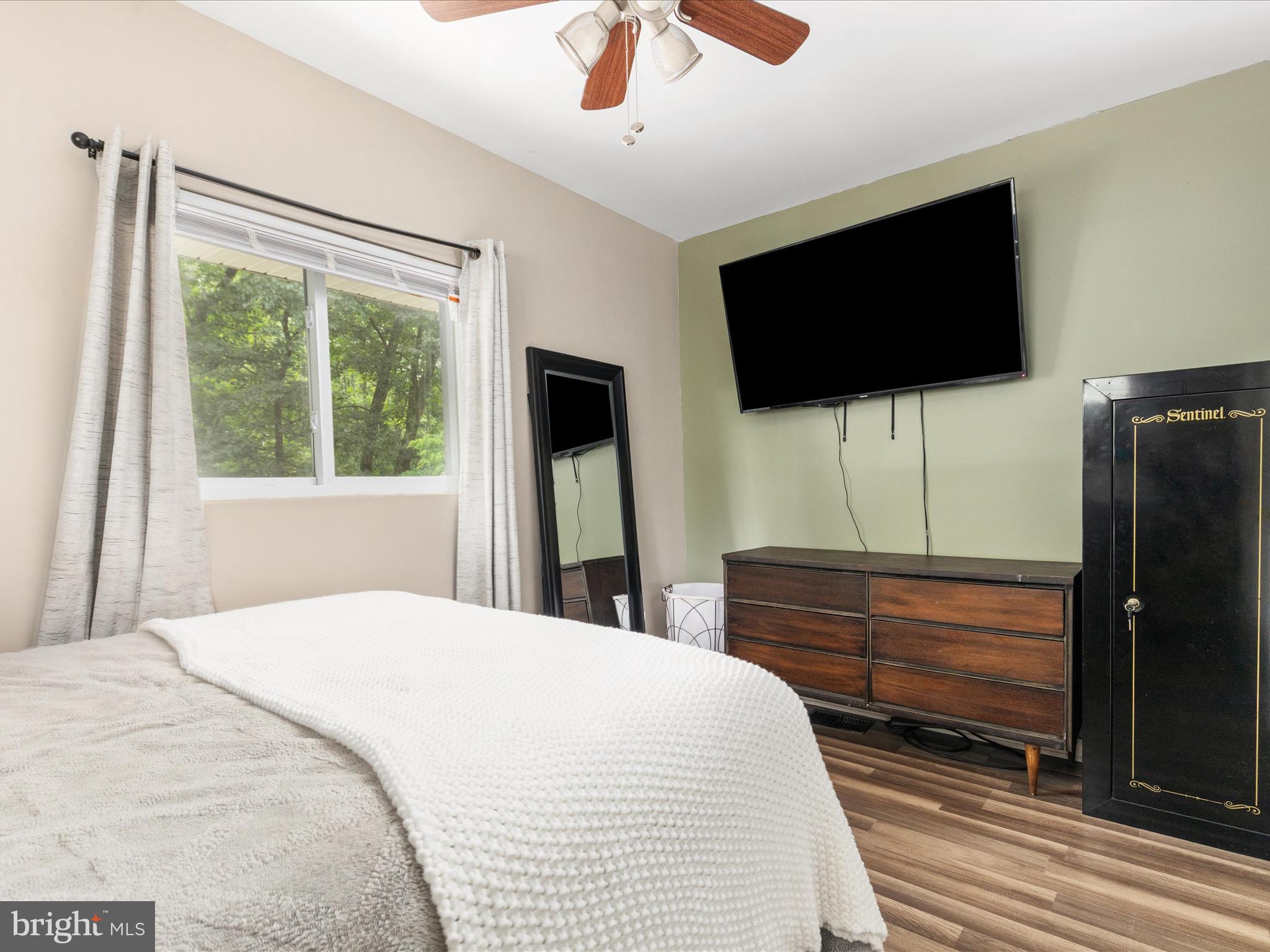 GLENWOOD FOREST - Residential