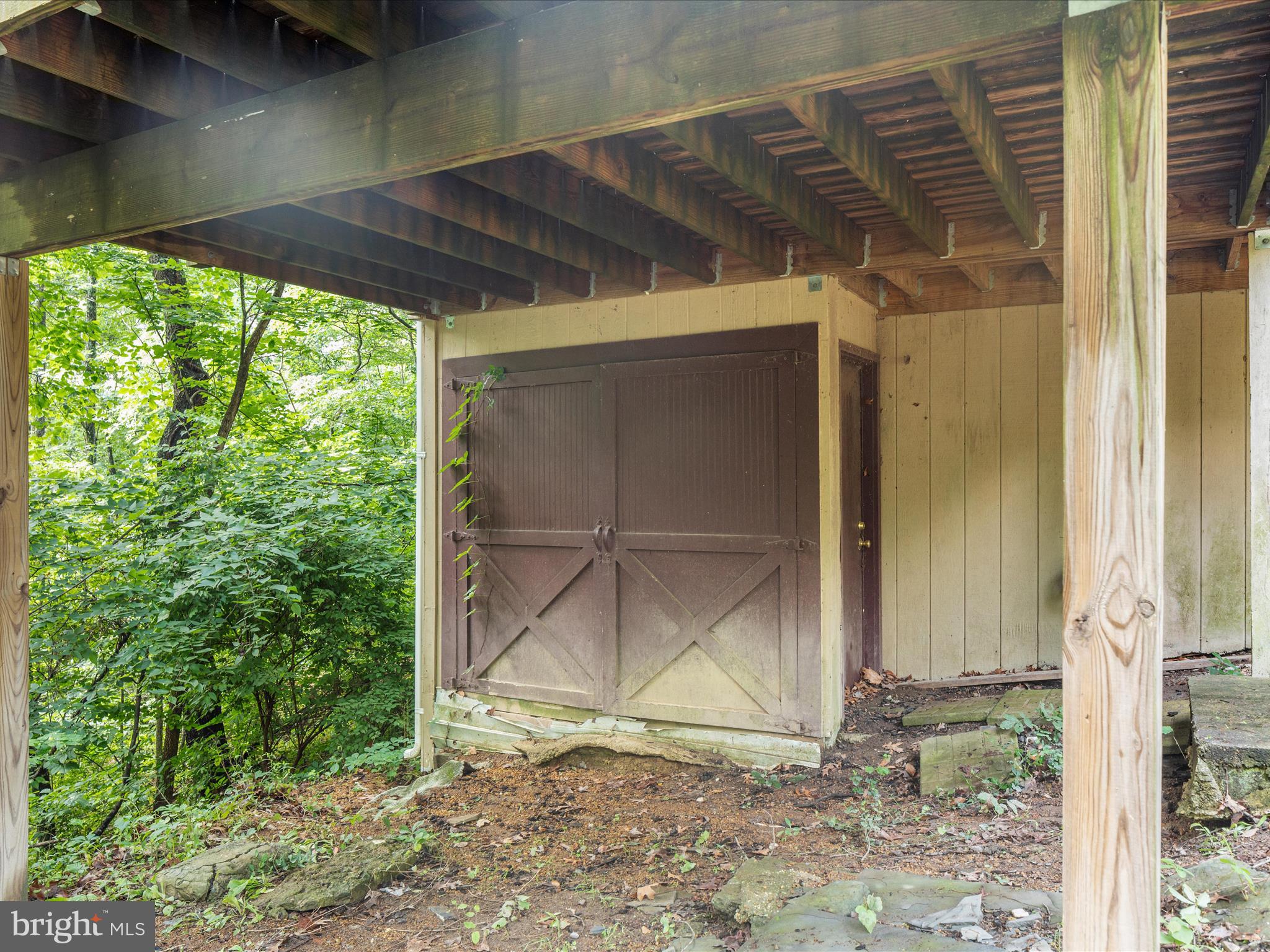 GLENWOOD FOREST - Residential