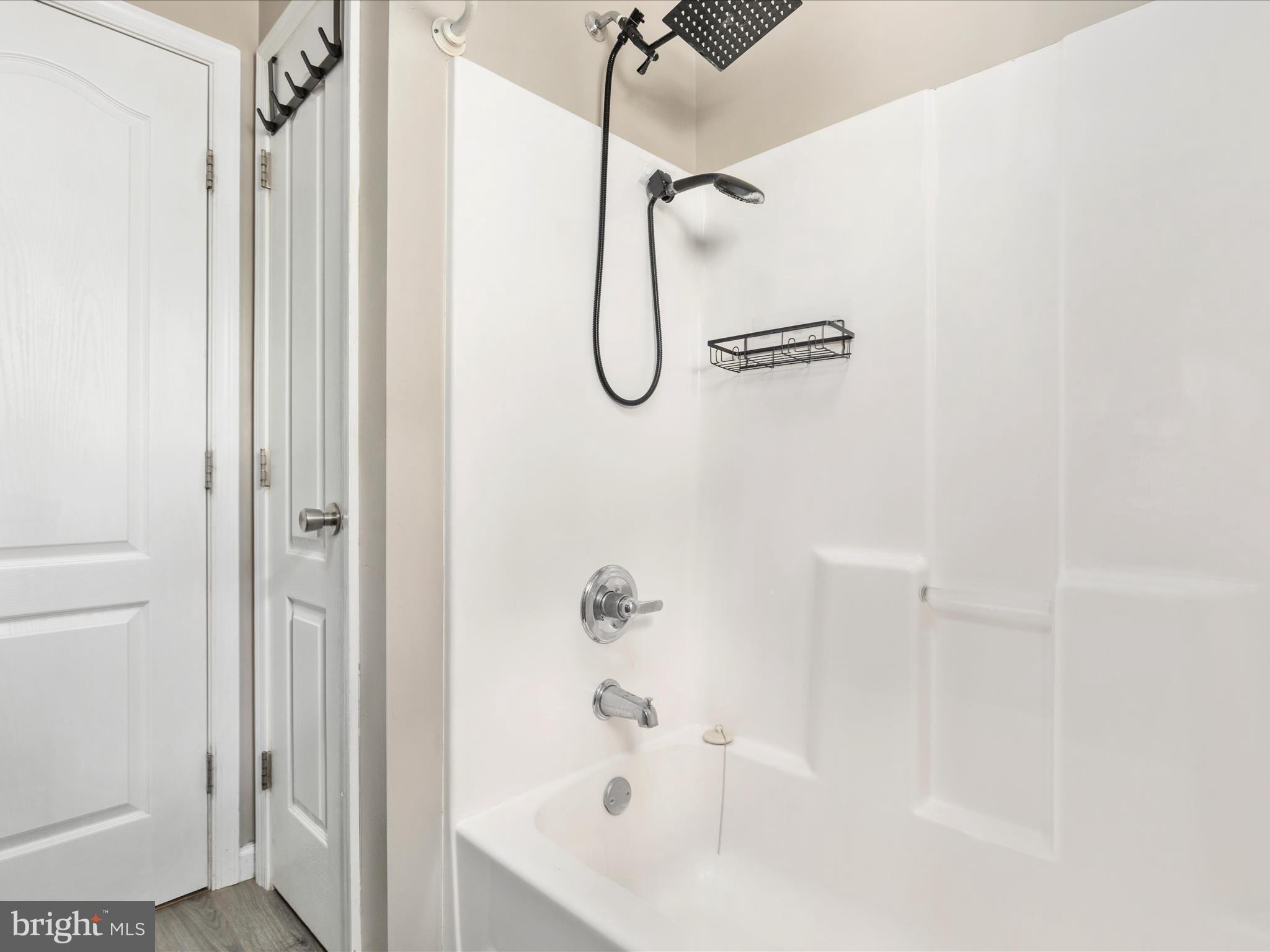 GLENWOOD FOREST - Residential