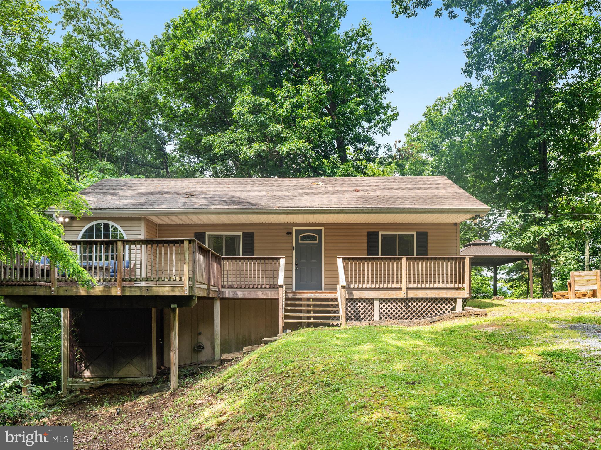 477 CROWFOOT LANE