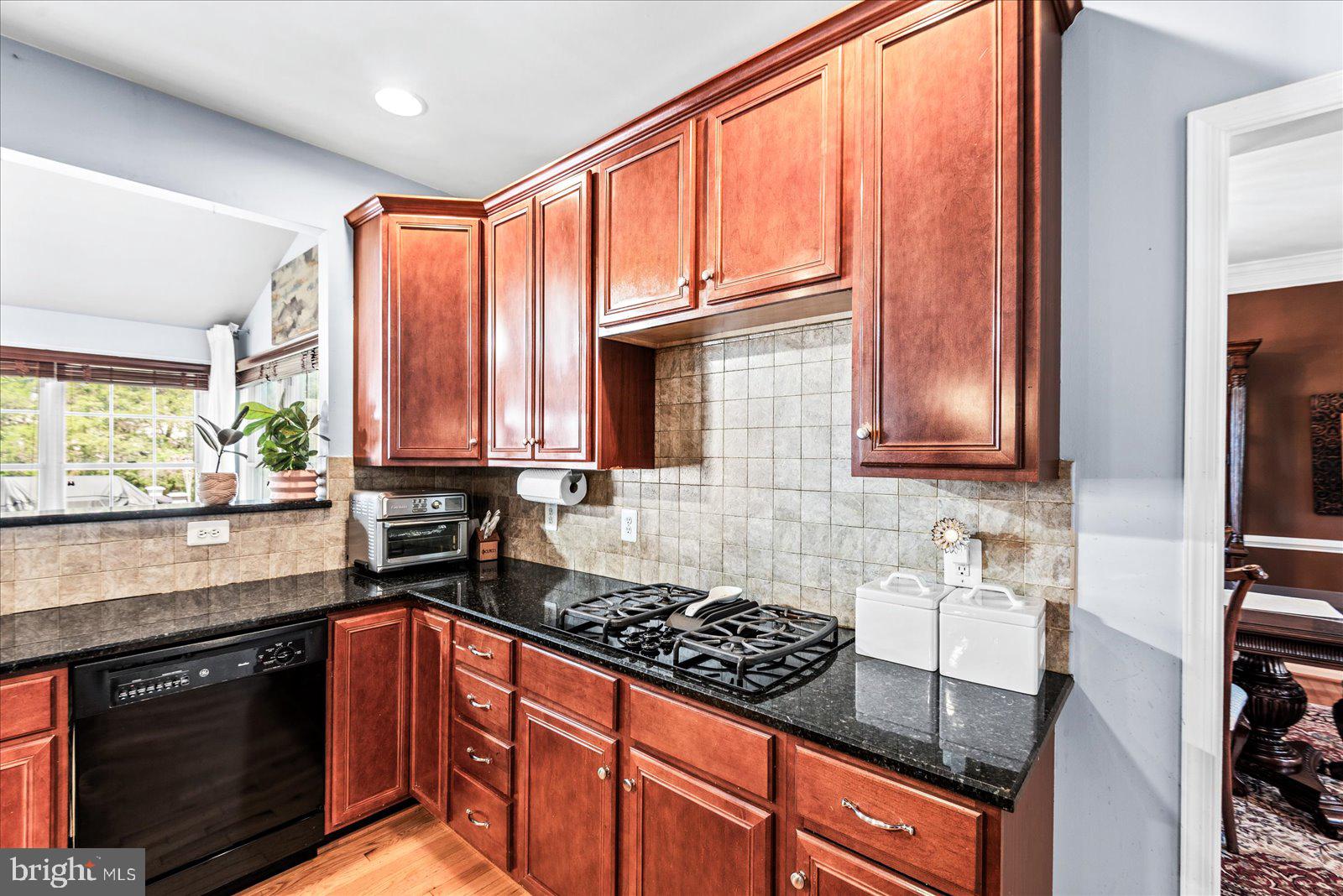 SOUTH RIDING - Residential