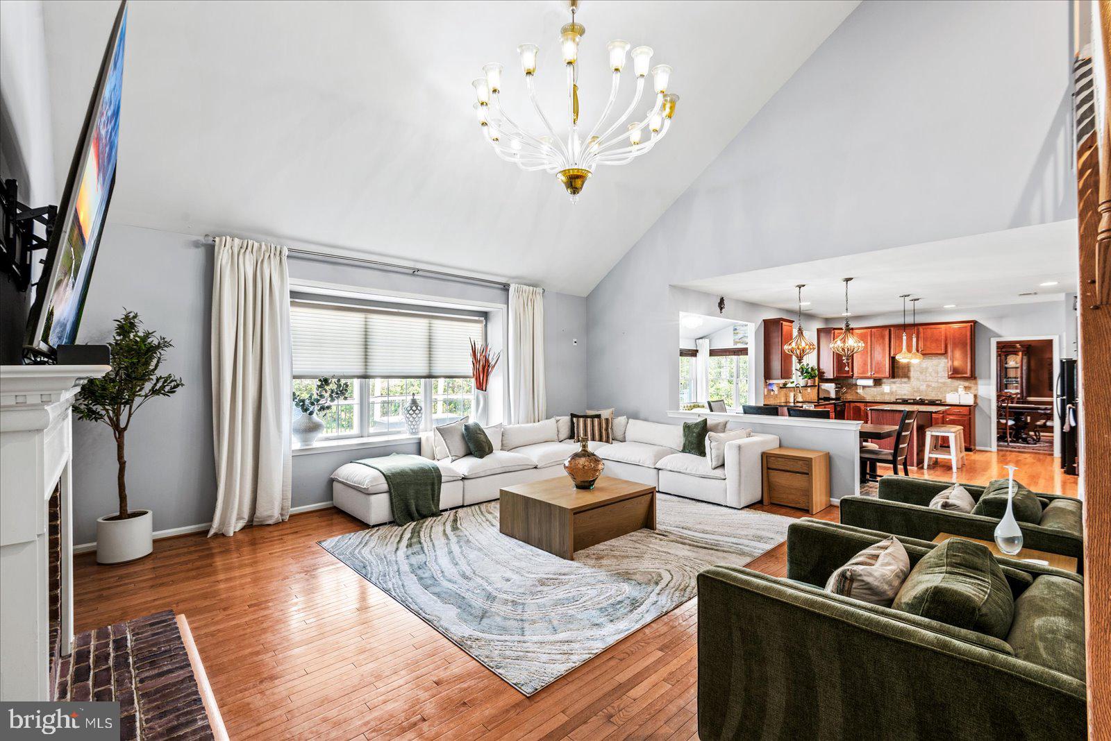 SOUTH RIDING - Residential