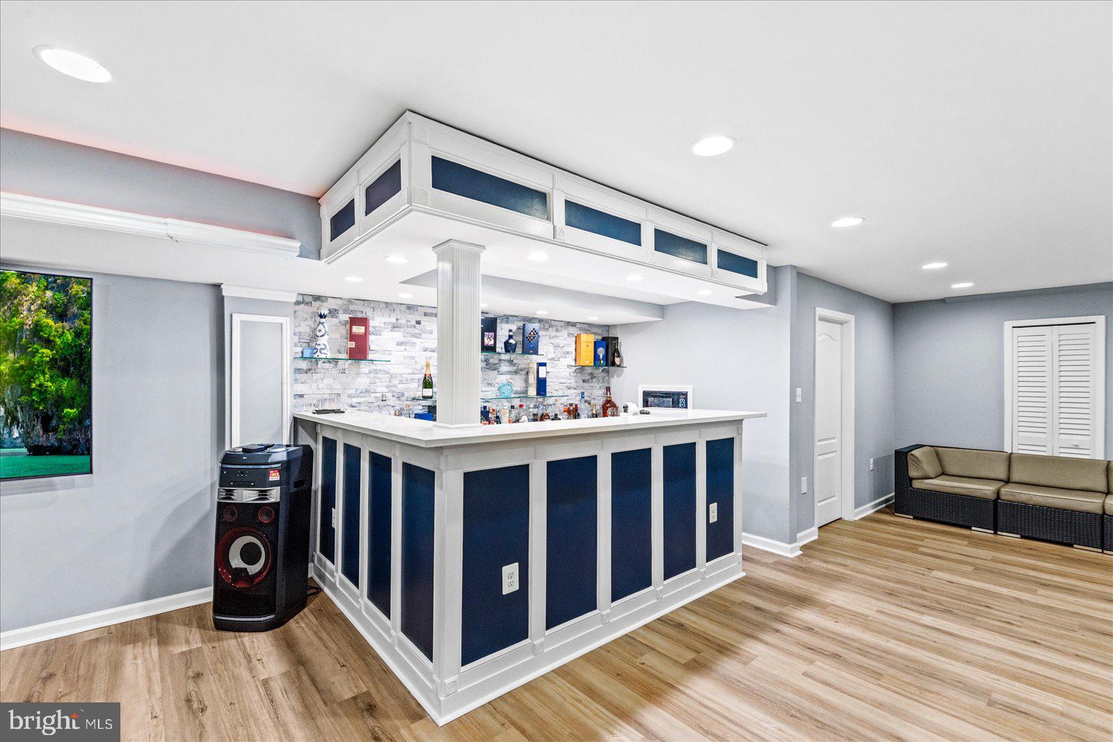 SOUTH RIDING - Residential