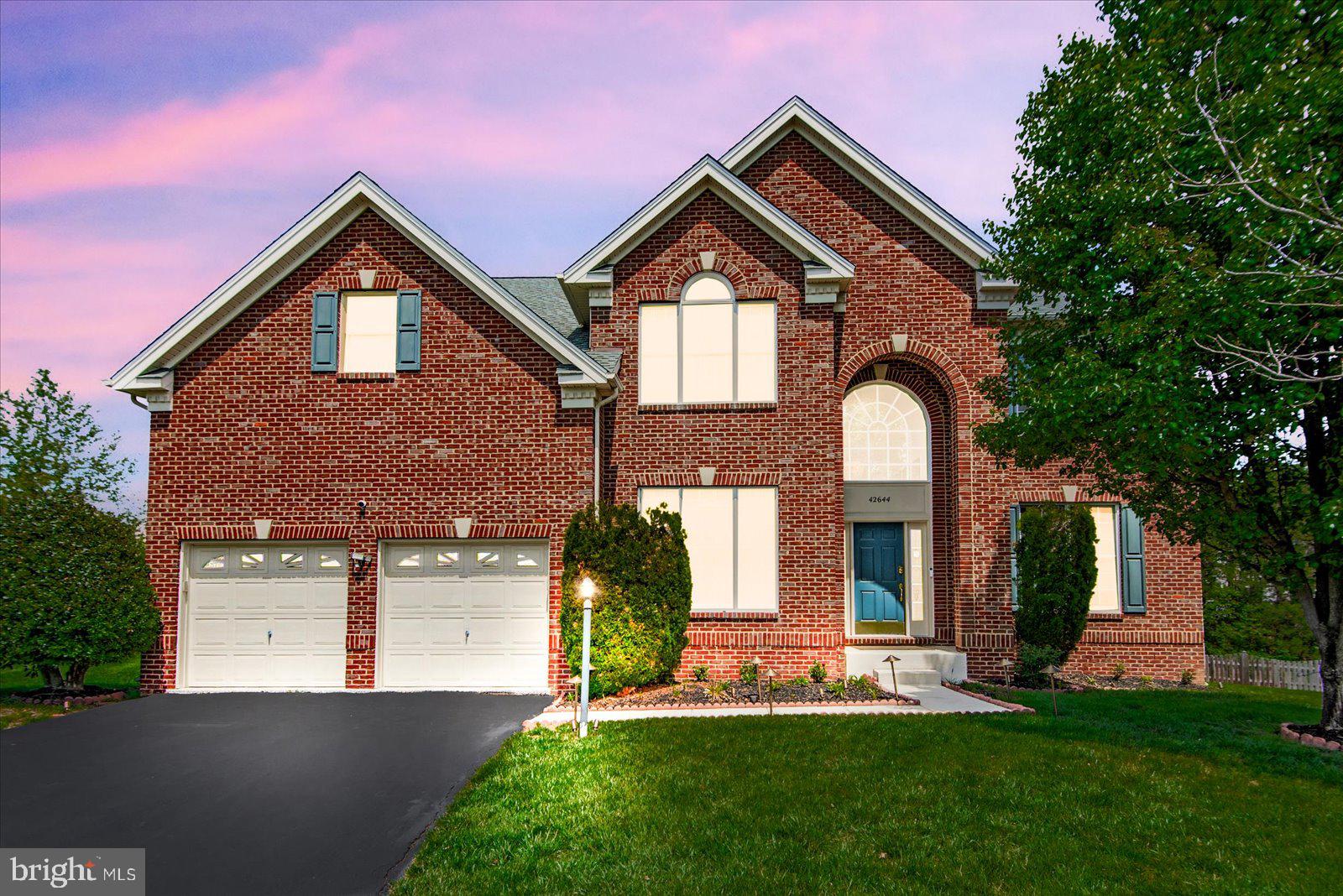 SOUTH RIDING - Residential