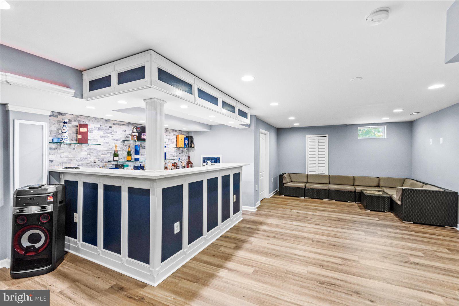 SOUTH RIDING - Residential