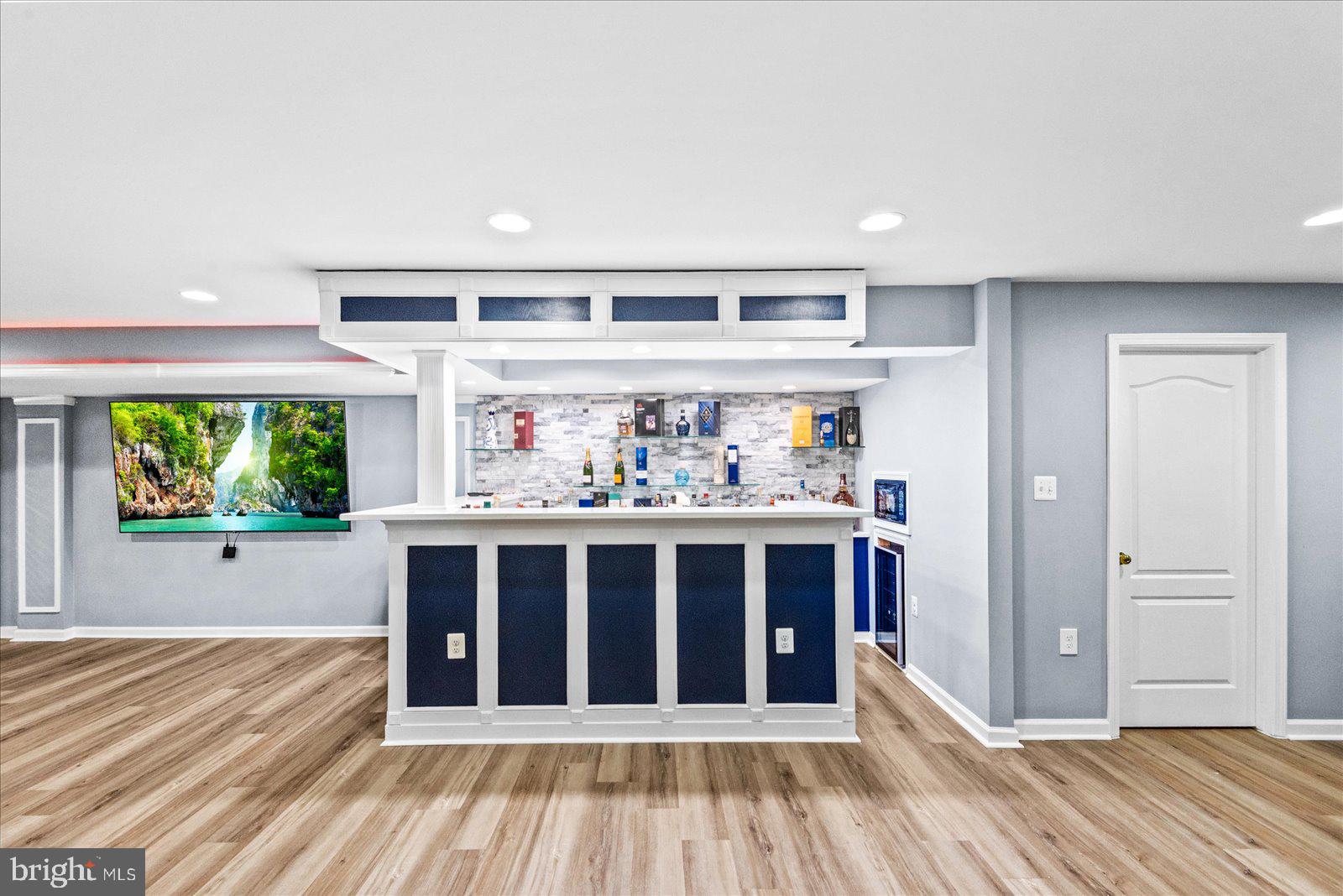 SOUTH RIDING - Residential