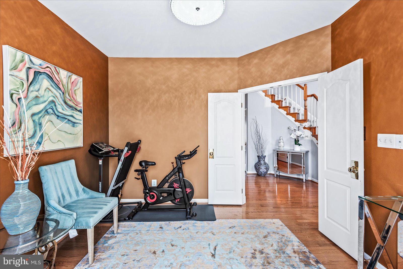 SOUTH RIDING - Residential