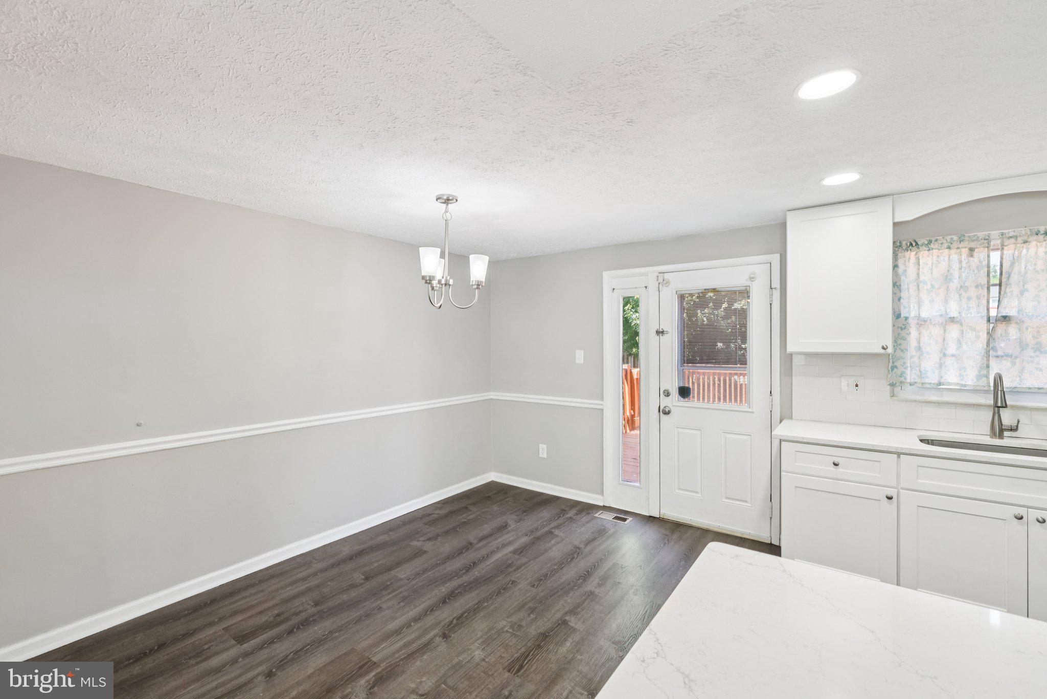 SETTLERS LANDING - Residential