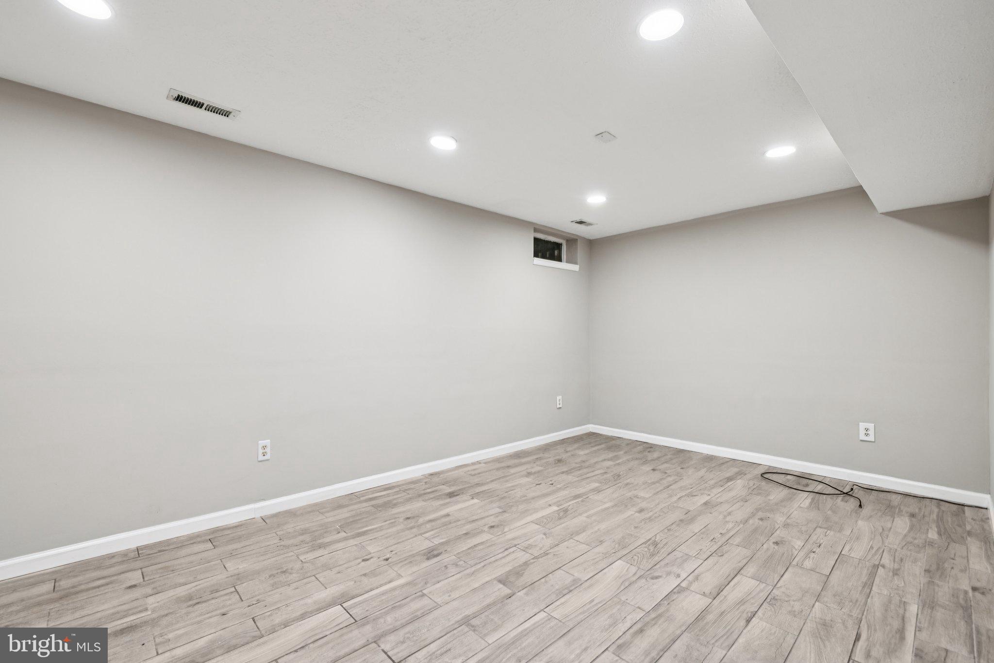 SETTLERS LANDING - Residential