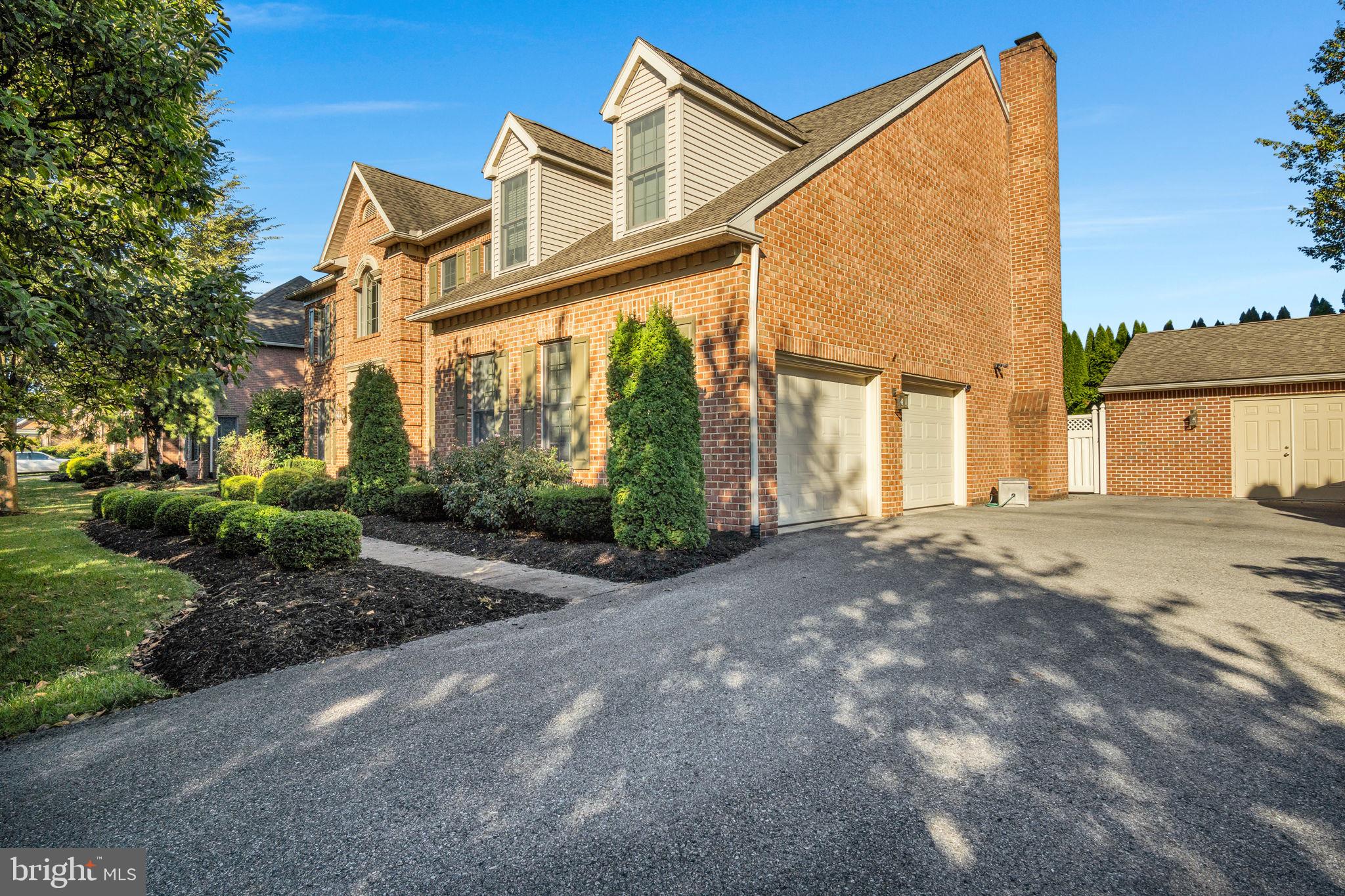 1223 HILLSIDE DRIVE