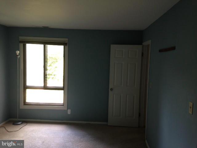 HERITAGE COURT - Residential Lease