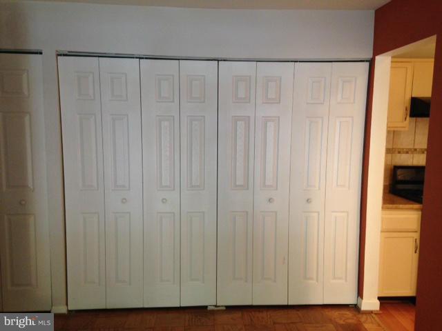 HERITAGE COURT - Residential Lease