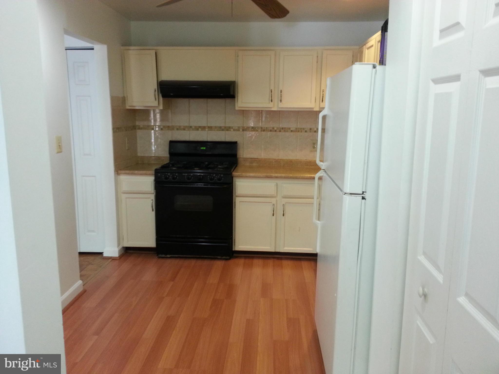 HERITAGE COURT - Residential Lease