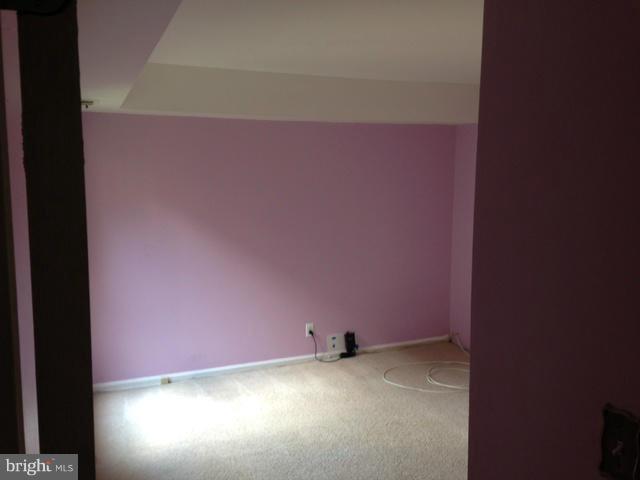 HERITAGE COURT - Residential Lease