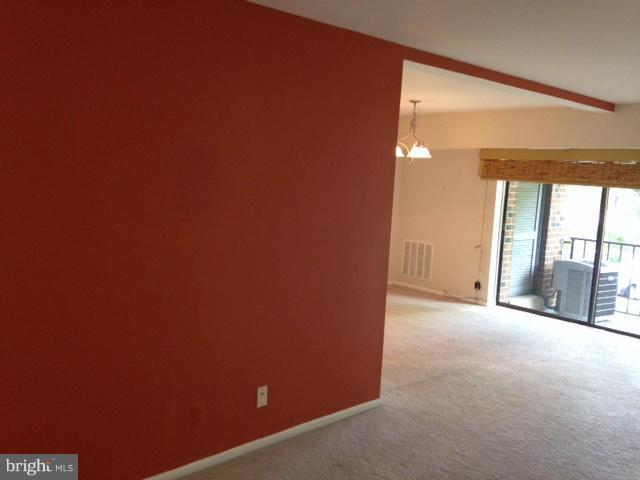 HERITAGE COURT - Residential Lease