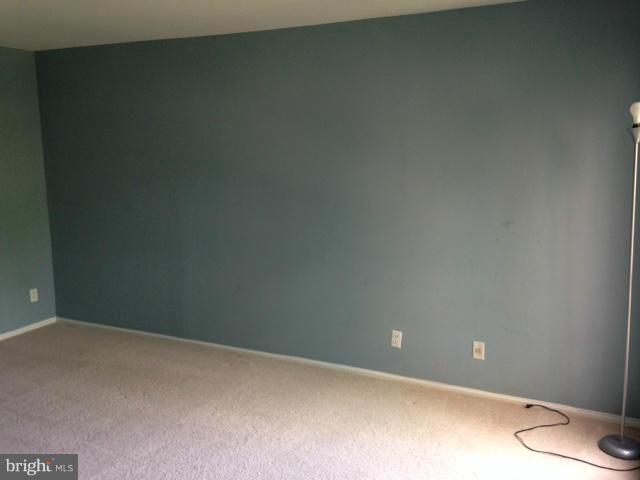 HERITAGE COURT - Residential Lease