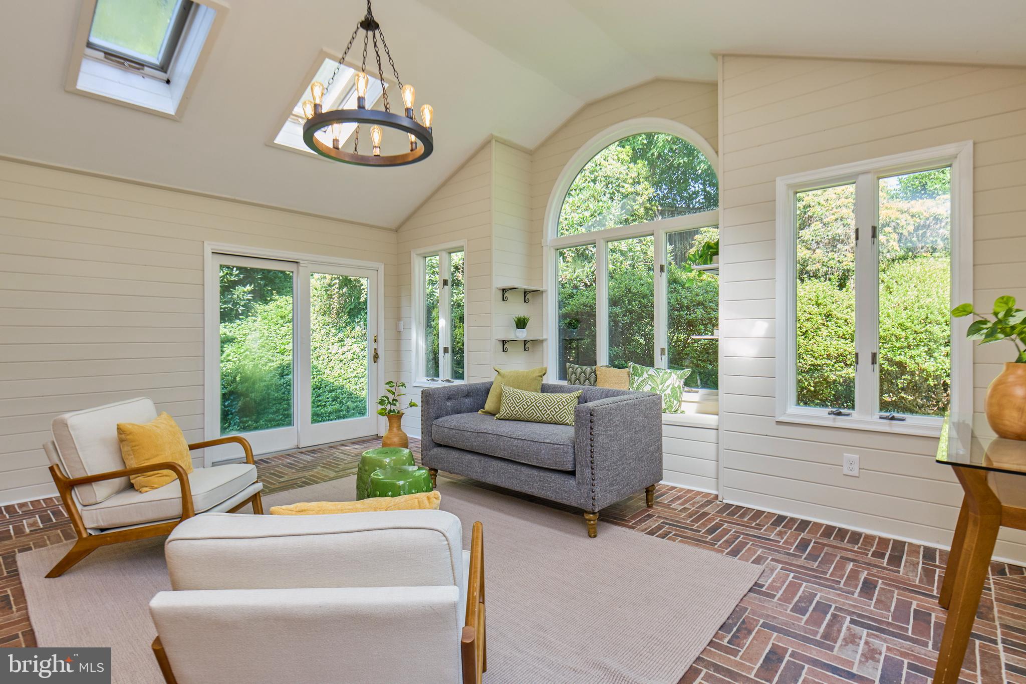 BALMORAL - Residential