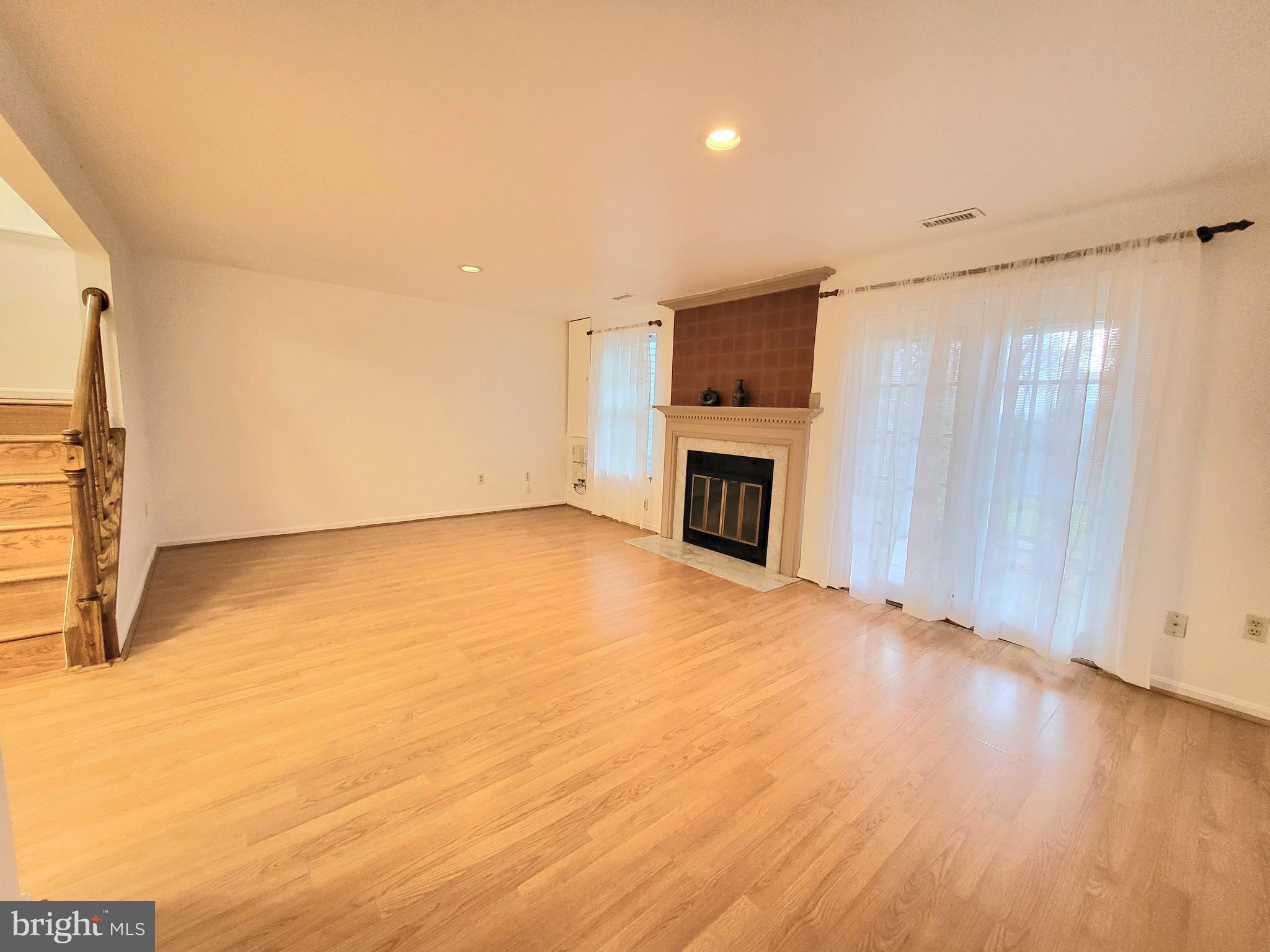 HALLOWELL - Residential