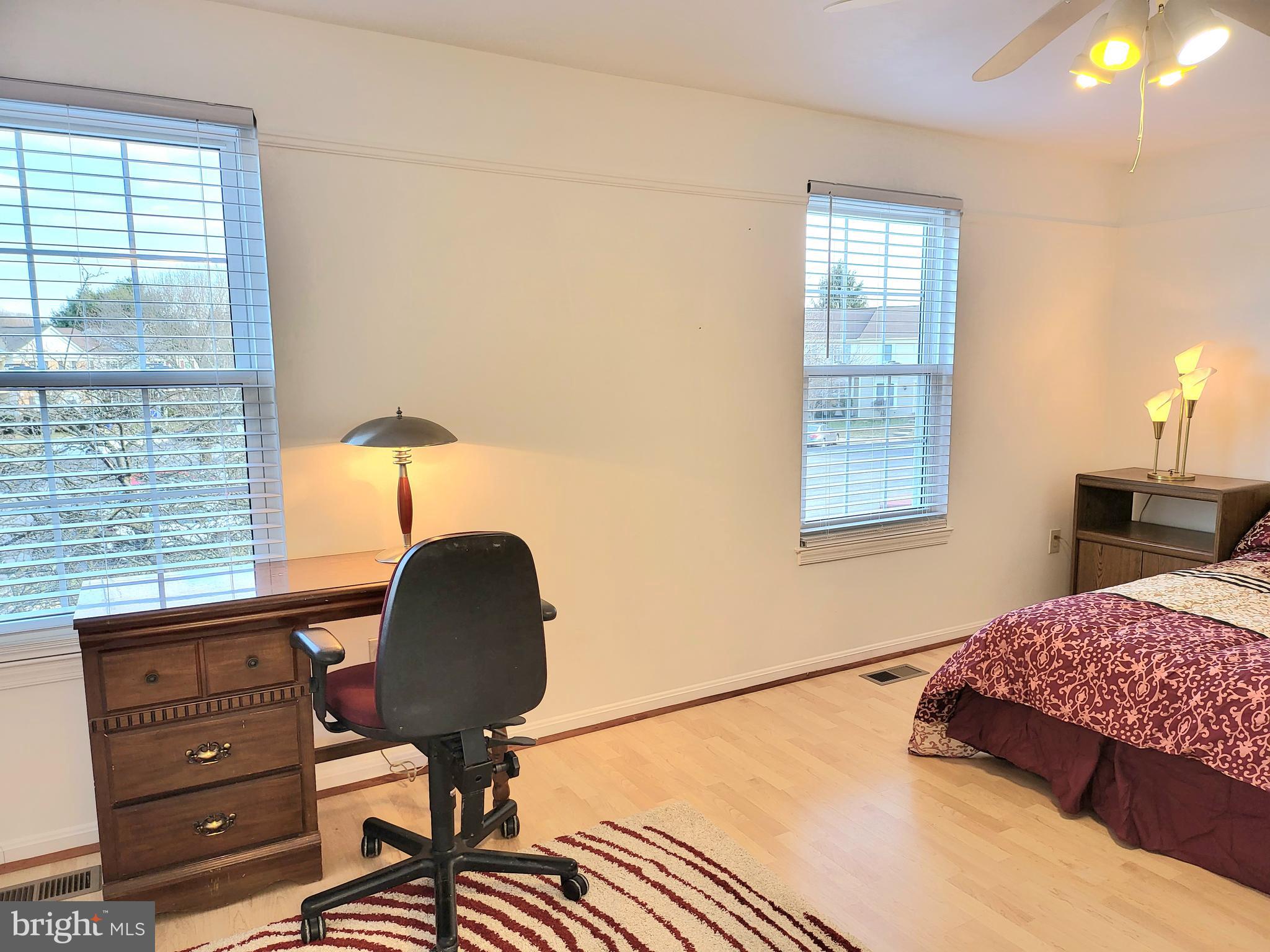 HALLOWELL - Residential