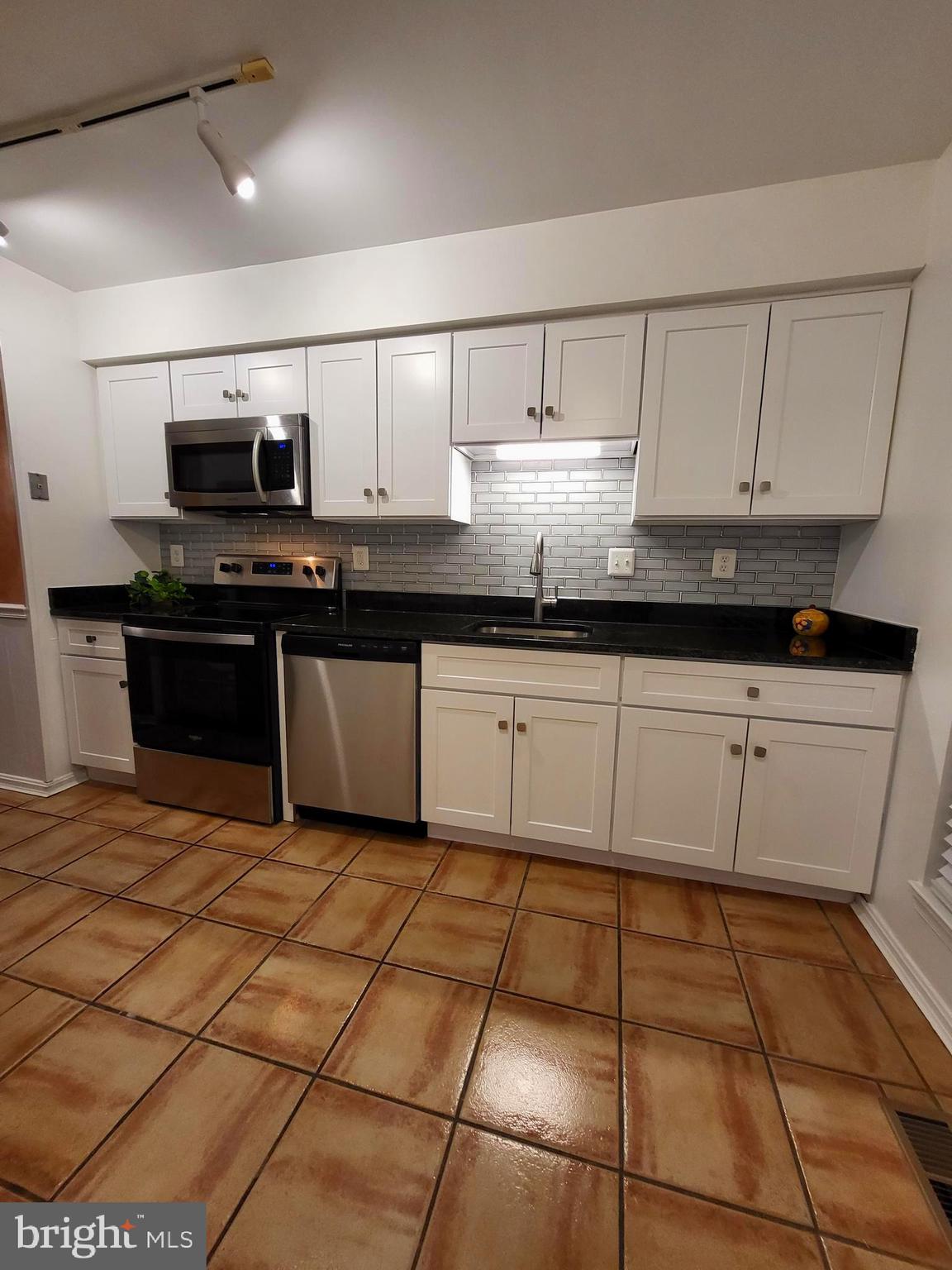 HALLOWELL - Residential