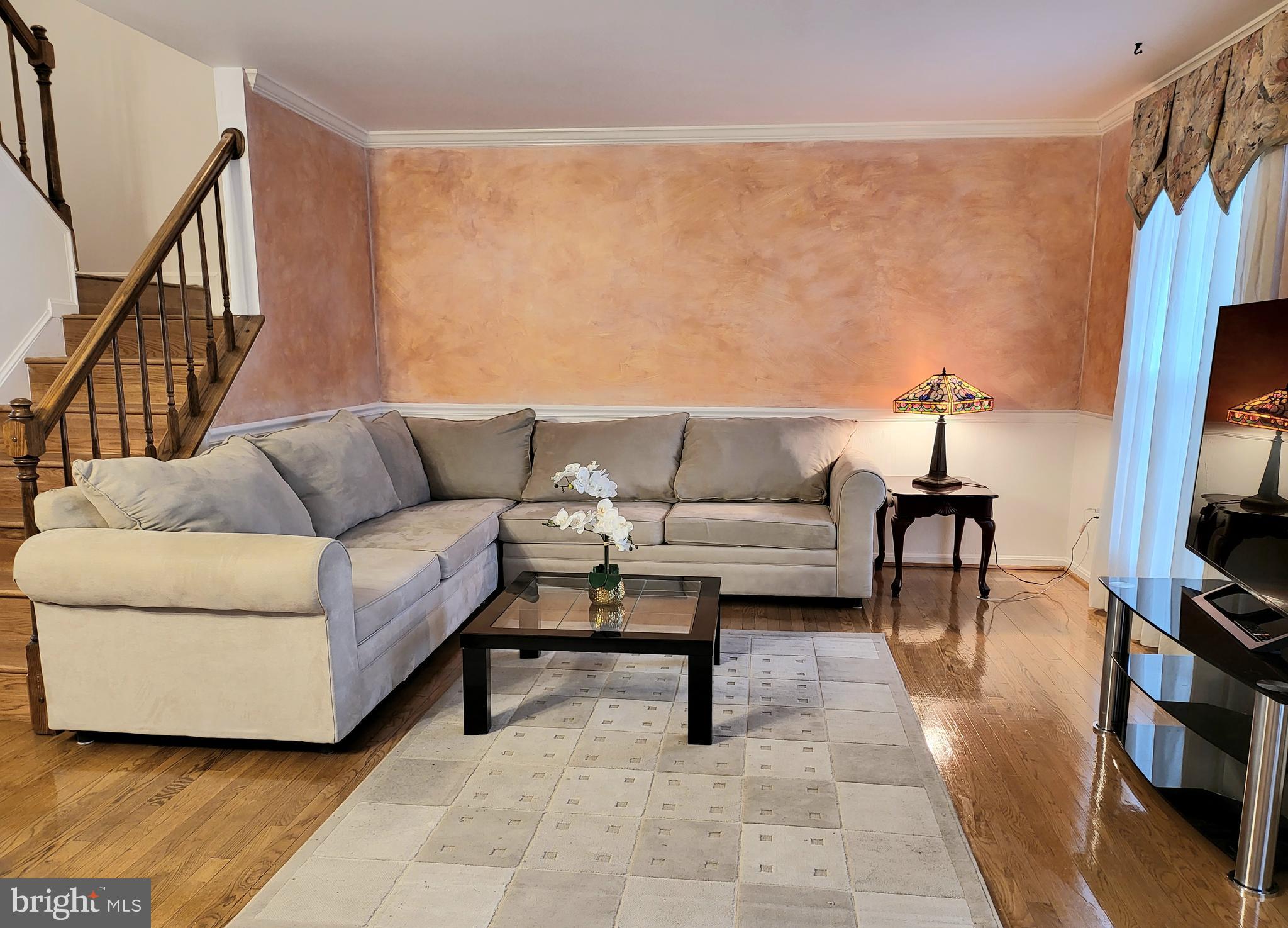 HALLOWELL - Residential