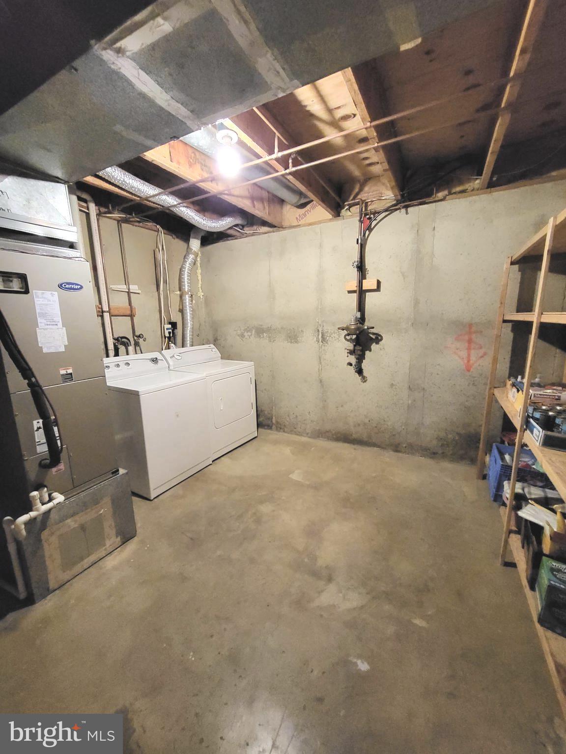 HALLOWELL - Residential