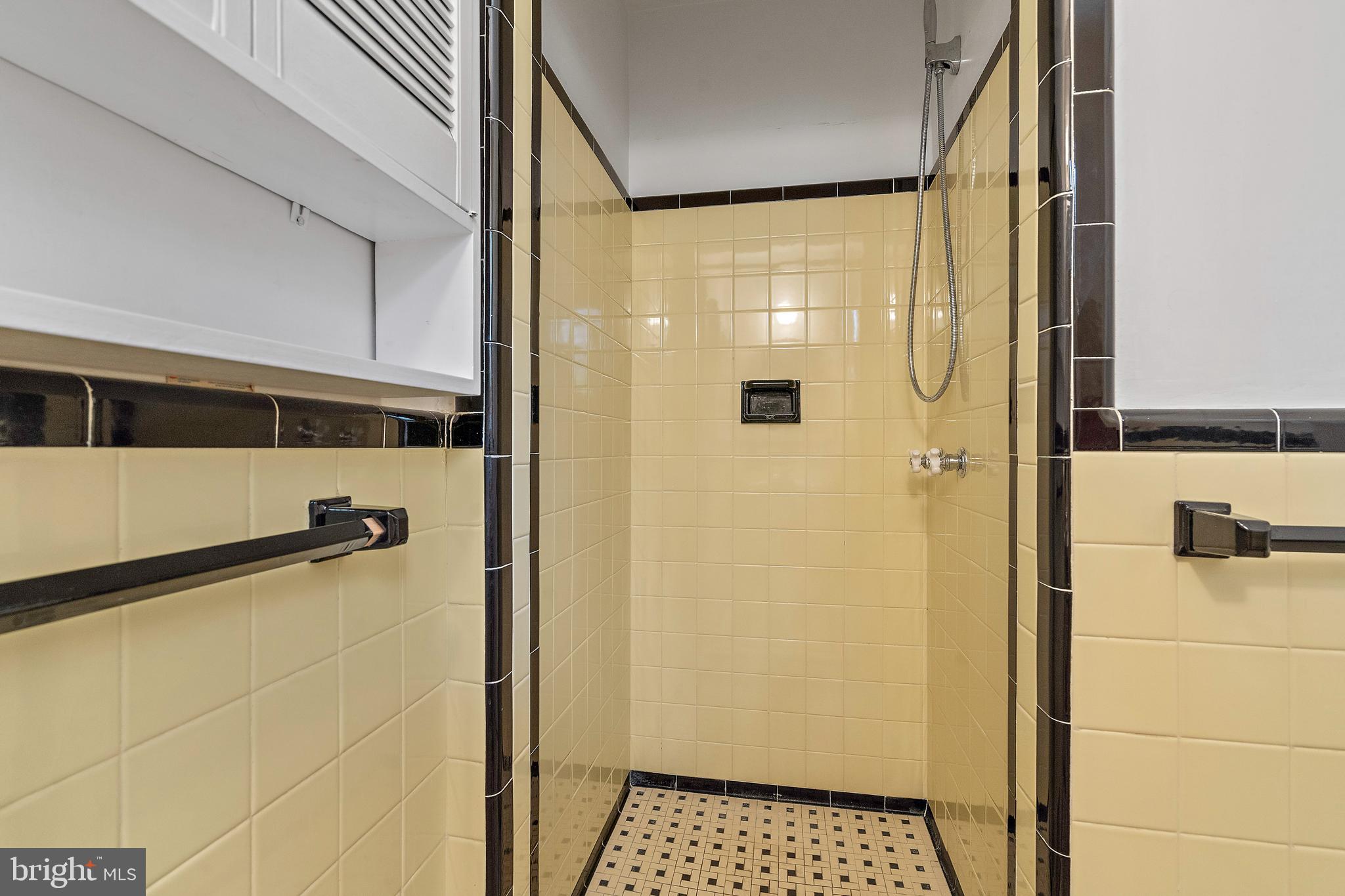 BANNOCKBURN - Residential