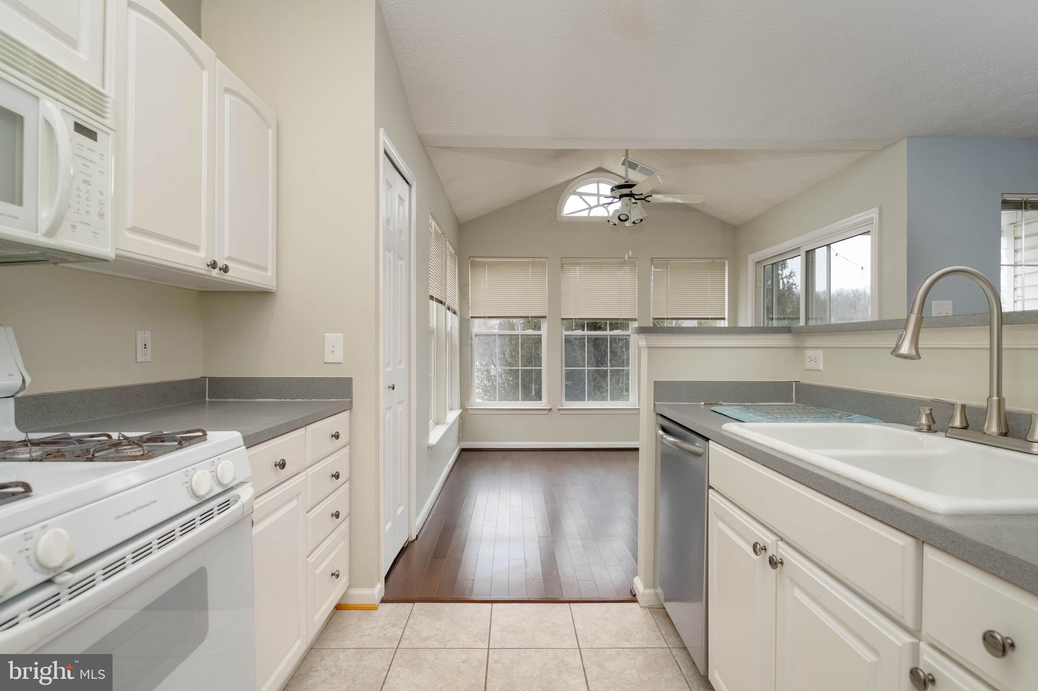 RIDERS RIDGE - Residential