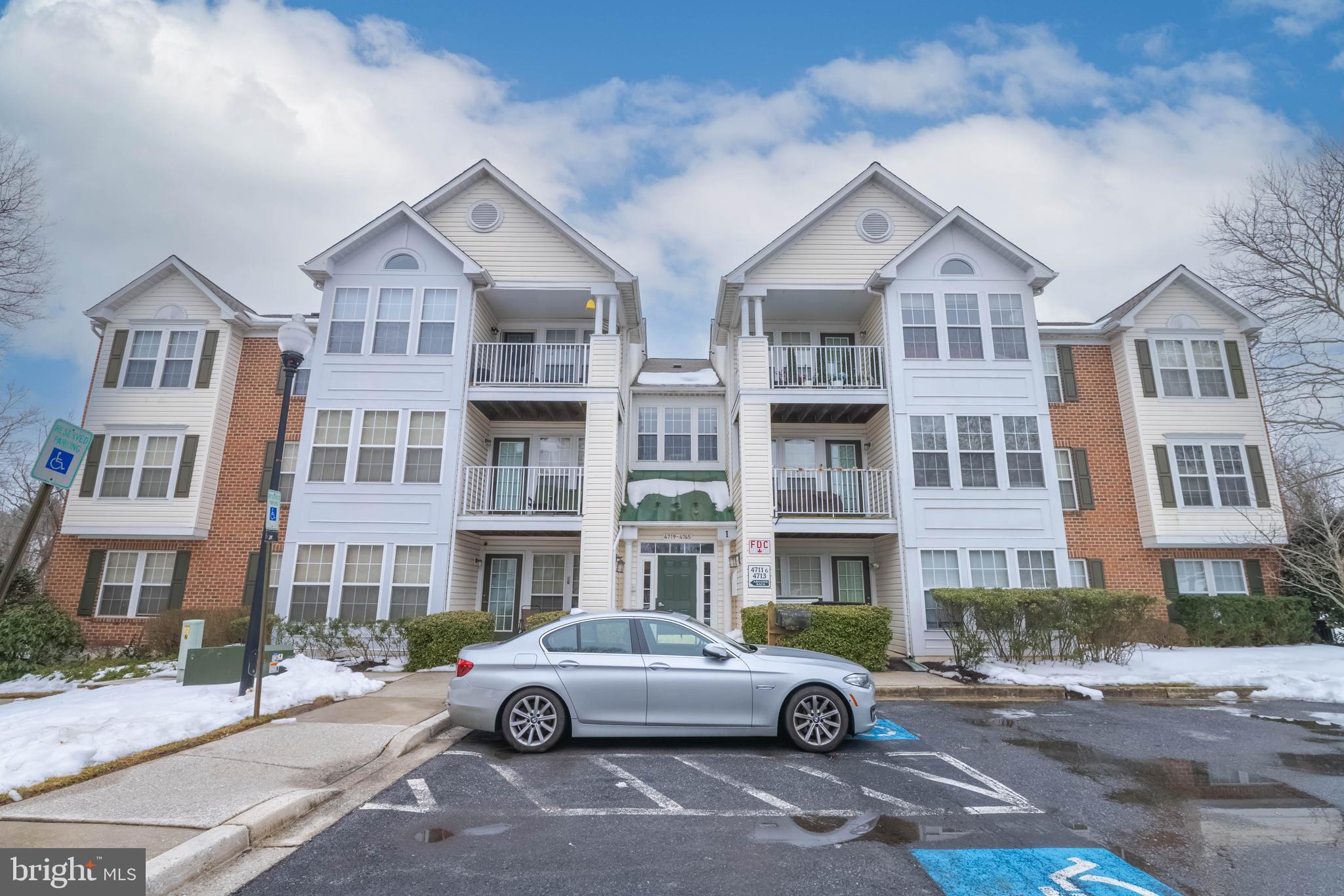 RIDERS RIDGE - Residential