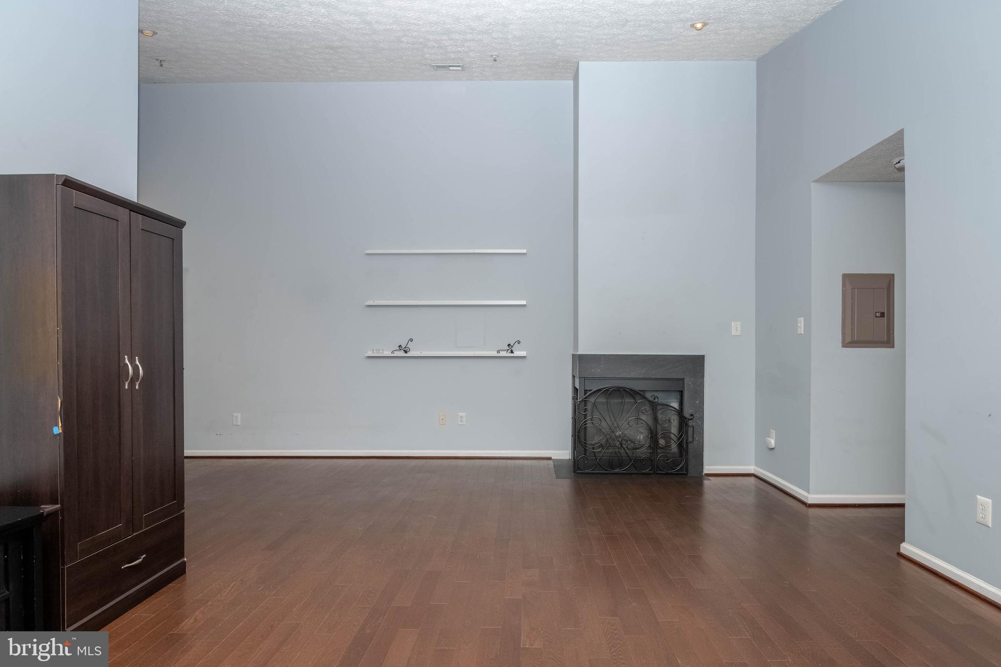 RIDERS RIDGE - Residential