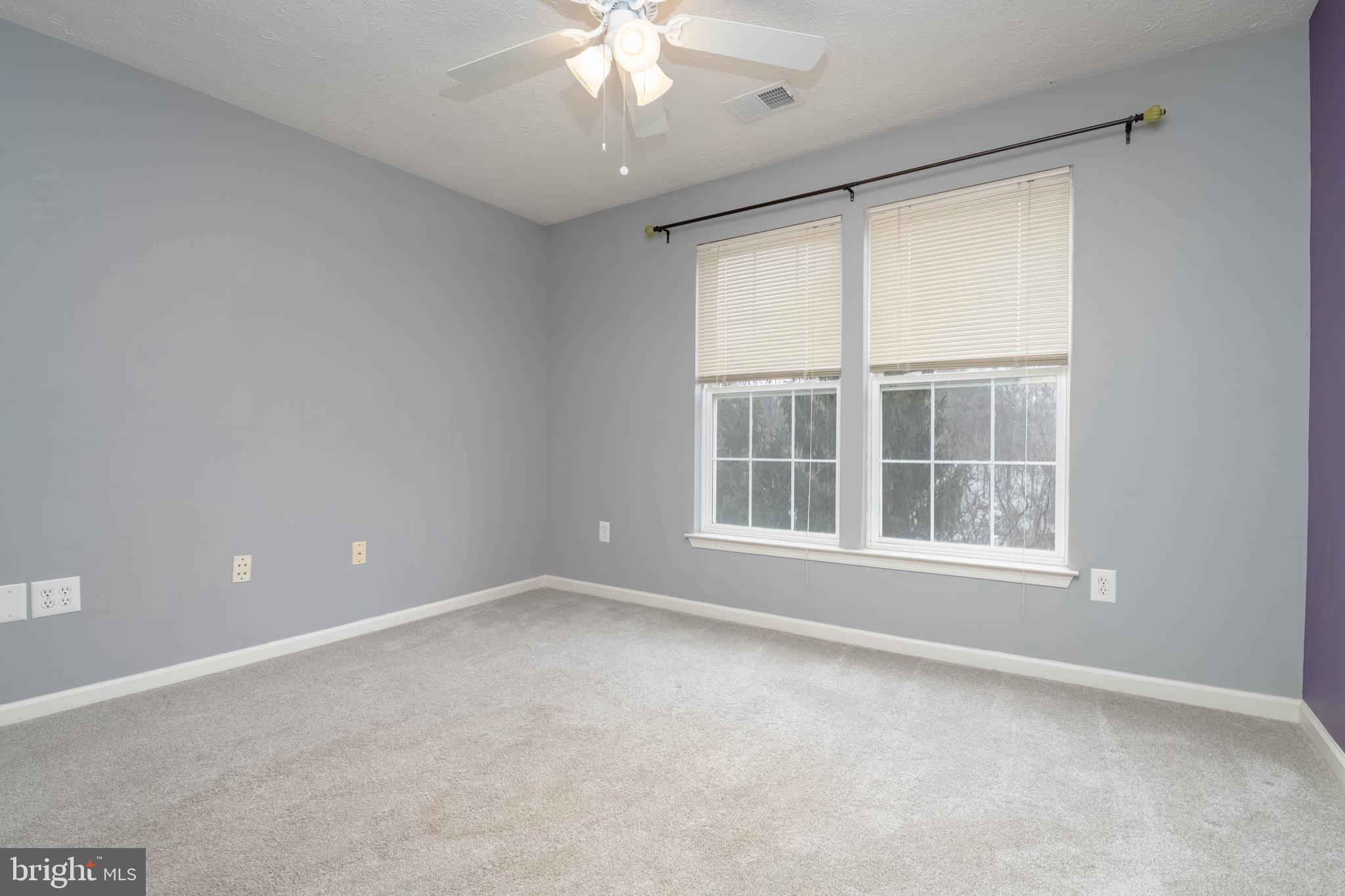 RIDERS RIDGE - Residential