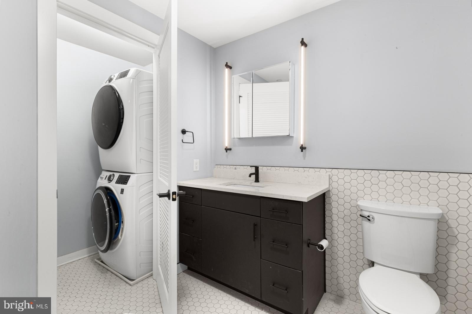 OLDE KENSINGTON - Residential Lease