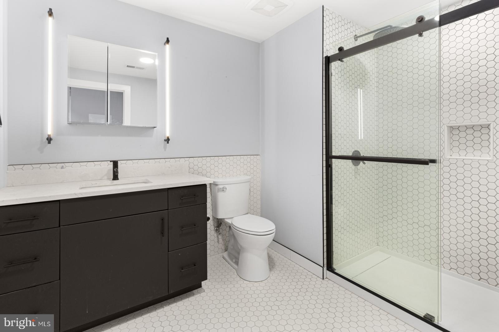 OLDE KENSINGTON - Residential Lease