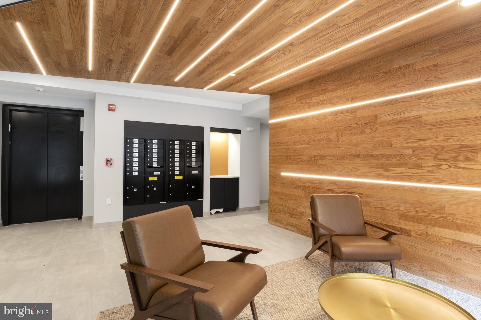 OLDE KENSINGTON - Residential Lease