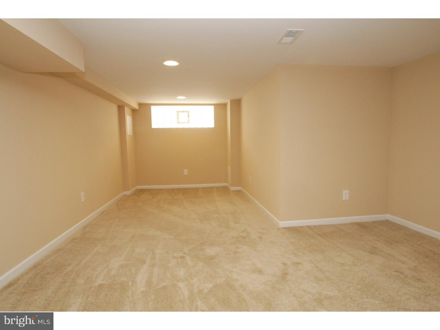 WEST OAK LANE - Residential