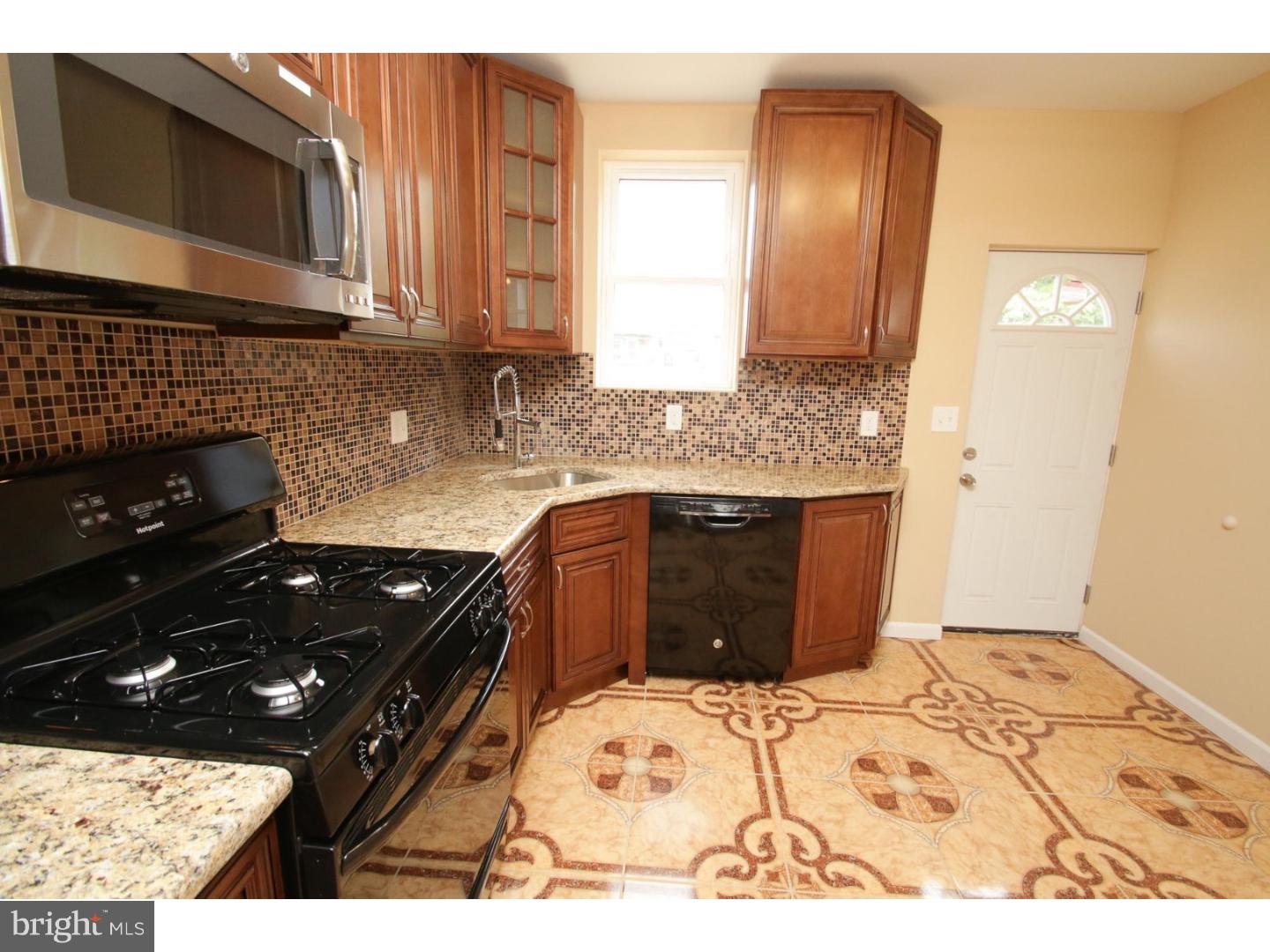 WEST OAK LANE - Residential