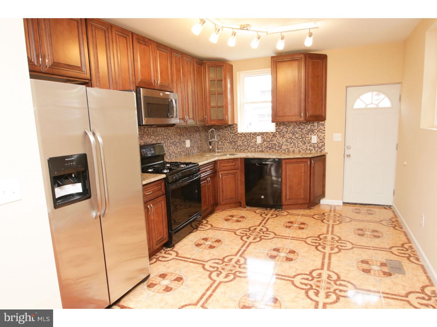 WEST OAK LANE - Residential