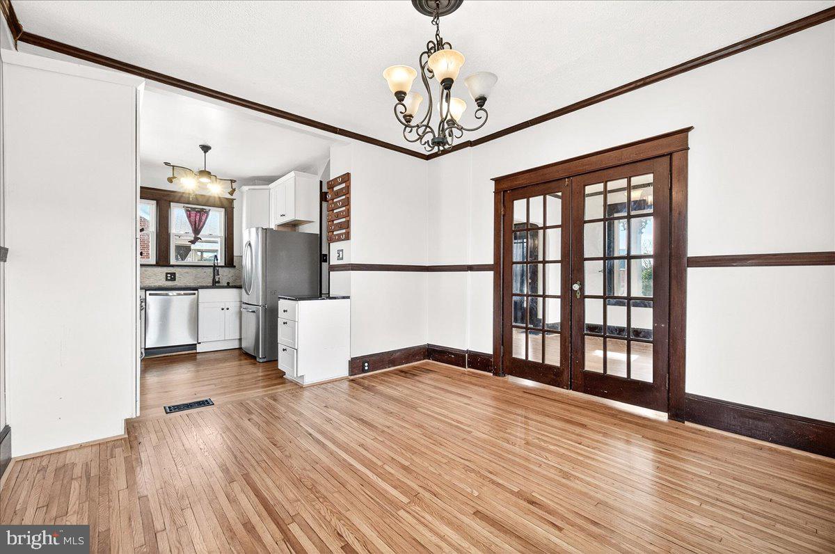 HALFWAY - Residential