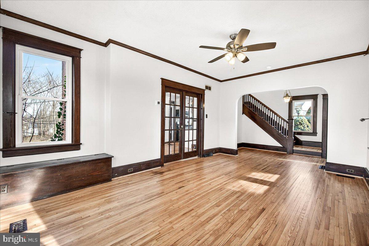 HALFWAY - Residential