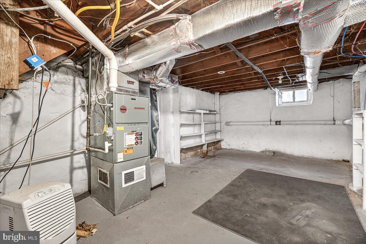 HALFWAY - Residential