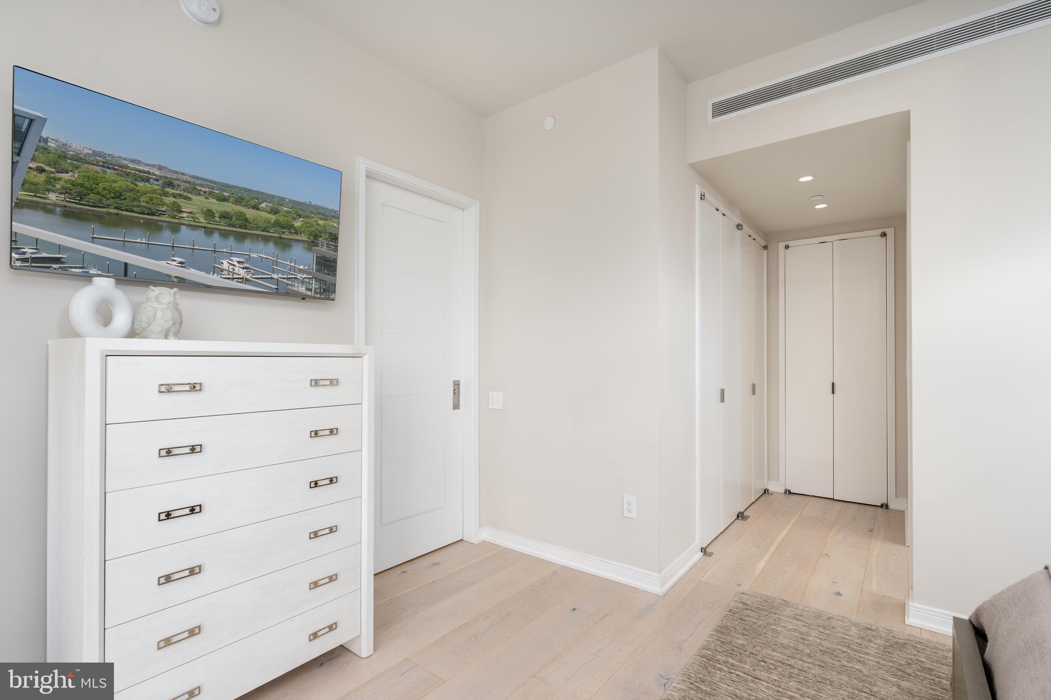 SOUTHWEST WATERFRONT - Residential